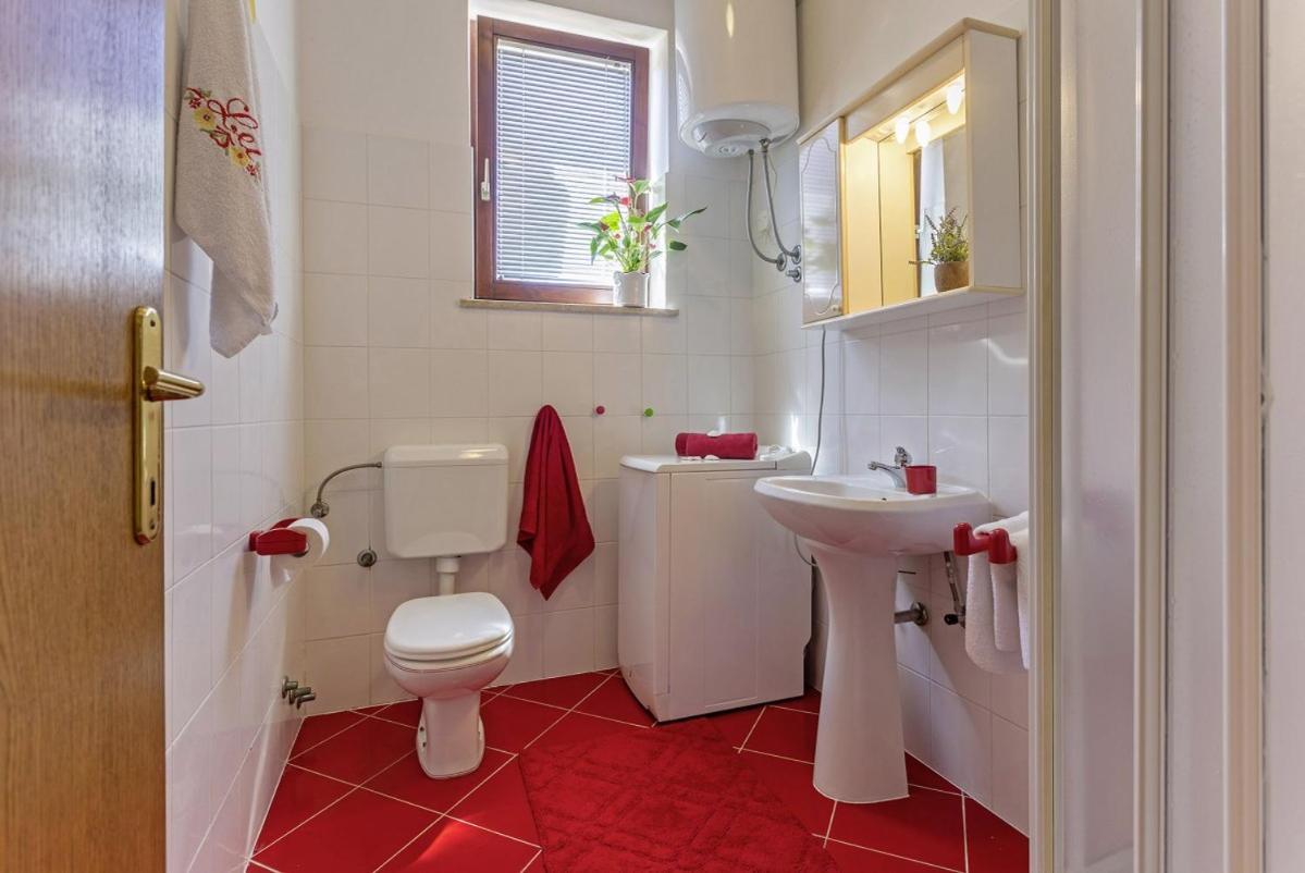 Nada In Vinkuran Villa Пула Екстериор снимка