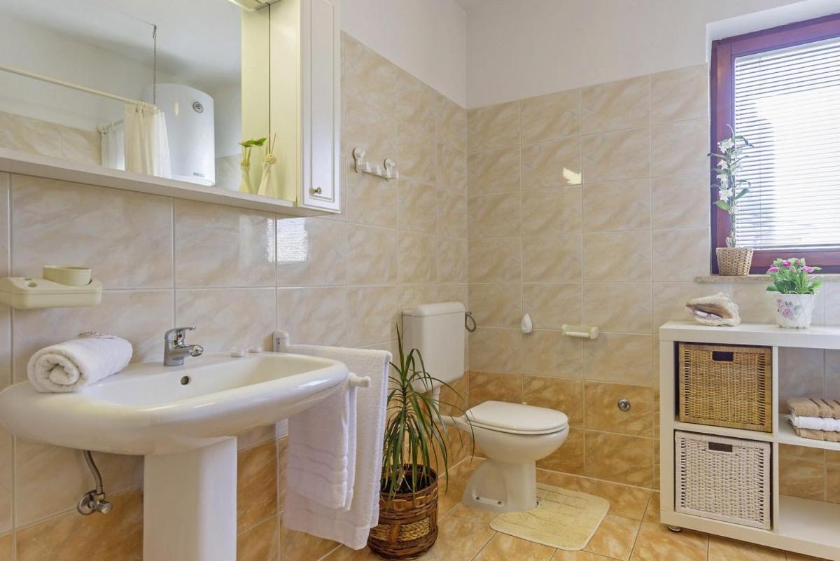 Nada In Vinkuran Villa Пула Екстериор снимка